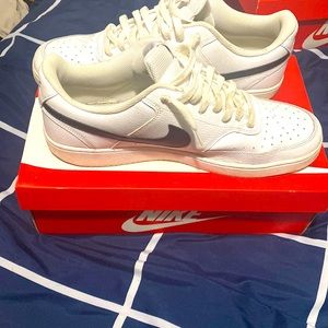 Nike court visions size 13 color white
